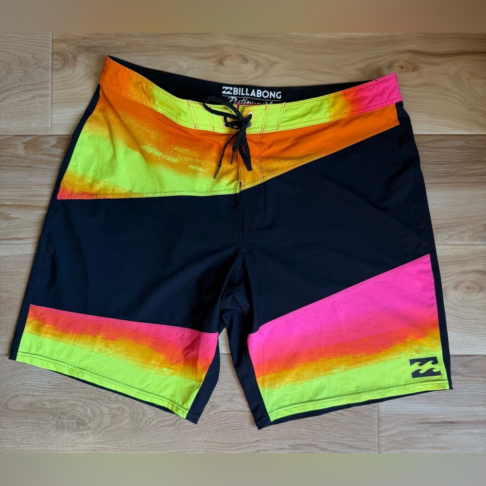 Billabong Men's Recycler Boardshorts Platinum X - Size 38 -Preowned